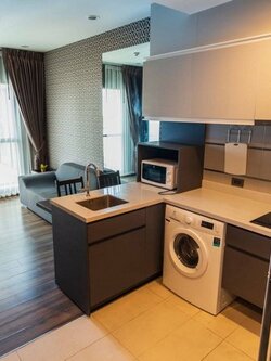 ปล่อยเช่าคอนโด WYNE Sukhumvit (วายน์ สุขุมวิท) - ห้องพร้อมเข้าอยู่เลย - การเดินทาง: เพียง 300 เมตร จาก BTS พระโขนง