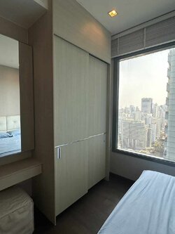 ให้เช่าคอนโด Q Asoke (คิว อโศก) - ห้องเฟอร์เครื่องใช้ไฟฟ้าครบ - การเดินทาง: ติดรถไฟฟ้า MRT เพชรบุรี - ใกล้ มหาวิทยาลัยศรีนครินทรวิโรฒ สิงห์ คอมเพล็กซ์