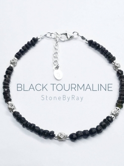 สร้อยข้อมือหินแบล็กทัวมาลีนเจียรเหลี่ยม