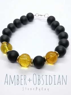 สร้อยข้อมืออำพันแท้ร้อยกับหินออปซิเดียน