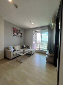 ให้เช่าคอนโด Rhythm Ratchada (ริธึ่ม รัชดา) โซนพื้นที่ MRT รัชดา ห้องแบบ 1ห้องนอน / 1ห้องน้ำ / โซนครัวปิด ขนาดห้อง 46 ตรม. ชั้น 20 ตึก A