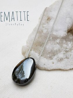 สร้อยคอเชือกถักจี้หินเฮมาไทต์