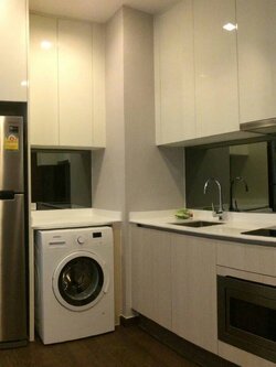 ให้เช่า Q Asoke (คิว อโศก) ชั้น27ห้องมุมตกแต่งครบ