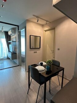 ให้เช่าคอนโด (ไลฟ์ ลาดพร้าว) High Rise โซนพื้นที่ BTS ห้าแยกลาดพร้าว ห้องแบบ 1ห้องนอน 1 ห้องอเนกประงสงค์ 1ห้องน้ำ