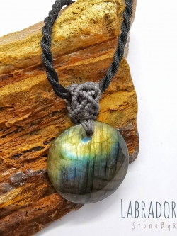 สร้อยคอเชือกถักจี้หินลาบราโดไลท์