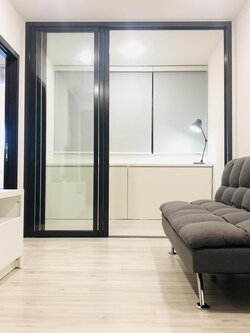 ให้เช่าคอนโด XT Huaikhwang (เอ็กซ์ที ห้วยขวาง) ตกแต่งเฟอร์ครบ 1ห้องนอน 1ห้องครัว เพียง 75 เมตร ถึง MRT ห้วยขวาง