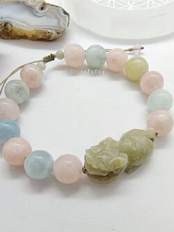 สร้อยข้อมือเชือกถักหินเบริลกับหยกปี่เซียะ BERYL+JADE