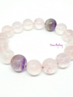 สร้อยข้อมือโรสควอตซ์ร้อยกับหินซุปเปอร์เซเว่น