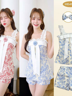 kudapy ชุดเซ็ทขาสั้นสีแดง/สีฟ้า ลายแต่งคาดอกติดดอกไม้ สวยดูดีน่ารัก