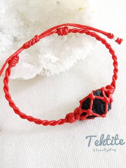 สร้อยข้อมือเชือกถักหินสะเก็ดดาว