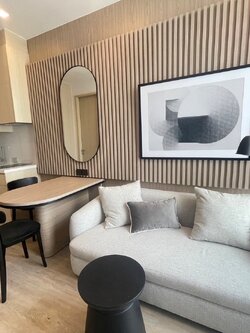 NOBLE STATE 39 (โนเบิล สเตท 39) ให้เช่าห้องตกแต่งน่าอยู่เฟอร์ครบ สอบถามแอด Line ID : Smile-easy