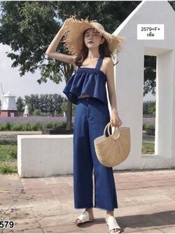 kudapy Set 2 ชิ้น ยีนส์ ไปทะเล ใส่หน้าร้อน เสื้อครอปแต่งสมอคสายไขว้หลัง+กางเกงหกส่วน