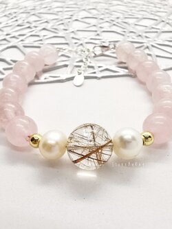 สร้อยข้อมือเงินหินโรสควอตซ์+ไข่มุกแท้+หินไหมเศรษฐี