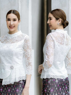 kudapy เสื้อลูกไม้สีครีมแขนยาว ทรงคอจีน จับจีบเอวระบาย