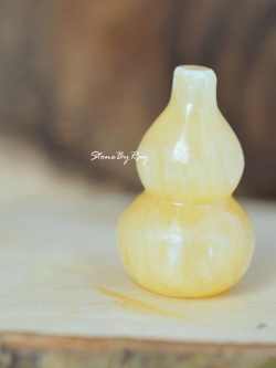 หินแคลไซต์แกะสลักรูปน้ำเต้า (Calcite)