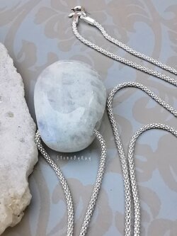 สร้อยคอเงินจี้หินมูนสโตน