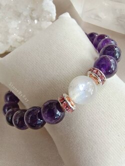 สร้อยข้อมือหินอเมทิสต์กับมูนสโตน Amethyst+Moonstone