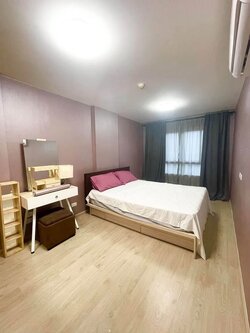 Low Rise โซนพื้นที่ BTS ปุณณวิถี ให้เช่าห้องแบบ 1ห้องนอน 1ห้องน้ำ คอนโด Elio Del Ray (เอลลิโอ เดลเรย์) ขนาดห้อง 34 ตรม. ชั้น 8 ตึก H วิวสระฝั่งทิศตะวันตก