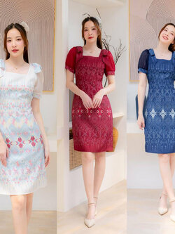 kudapyเดรสสั้นสีกรม/สีขาว/สีแดง ผ้าลายไทยไหล่โบว์