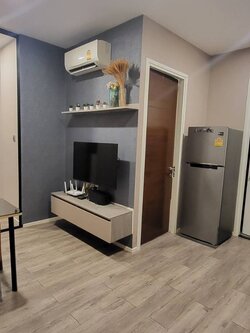 ห้อง 1 ห้องนอน plus Brown Ratchada 32 (บราวน์ รัชดา 32 ) ให้เช่าตกแต่งน่าอยู่พร้อมเครื่องซักผ้า สอบถามแอด Line ID : Smile-easy