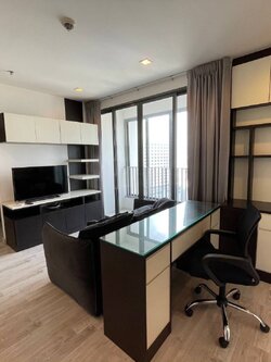 ให้เช่าคอนโด Ideo Mobi Rama 9 (ไอดีโอ โมบิ พระราม 9) - ตกแต่งเฟอร์ครบ 2ห้องนอน ชั้นสูง - การเดินทาง: ใกล้รถไฟฟ้า MRT พระราม 9