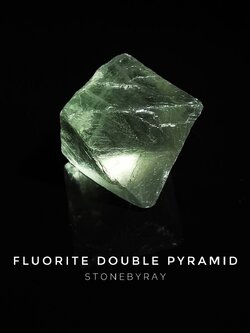 ฟลูออไรต์ดับเบิ้ลพีระมิด