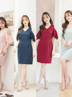 kudapy เดรสสั้นสีเขียว/สีแดงเลือดหมู/สีกรม/สีชมพู เว้าไหล่ ดีไซน์ลูกเล่นแขนเว้าเป็นผ้าชีฟองระบายเลเยอร์ 2 ชั้น ดูเป็นสาวหวานซ่อนเปรี้ยว กระโปรงทรงสอบ