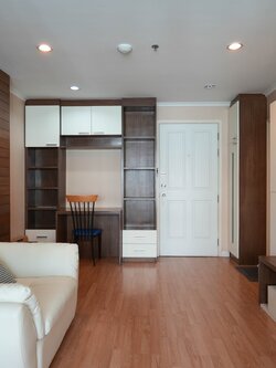 ปล่อยเช่าคอนโด Lumpini Place Rama VIII (ลุมพินี เพลส พระราม 8) - 1ห้องนอน 1ห้องน้ำ 1ห้องนั่งเล่น 1ห้องครัว - ใกล้ MRT บางยี่ขัน - ขนาดห้อง 35 ตรม. ชั้น 12 ตึก B