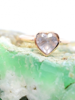 แหวนเงินชุบพิ้งโกลด์หินโรสควอตซ์