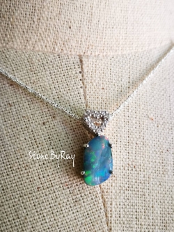 สร้อยคอเงินจี้พลอยโอปอล