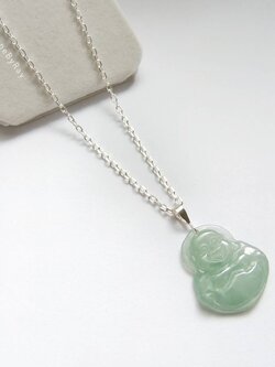 สร้อยคอเงินจี้พระสังกัจจายหยก Happy Buddha