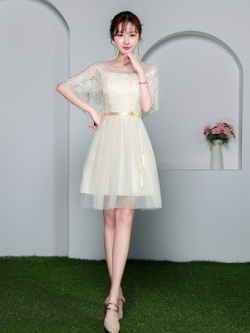 เดรสราตรีออกงาน คลุมไหล่ซีทรู ตัวเดรสลายดอกไม้