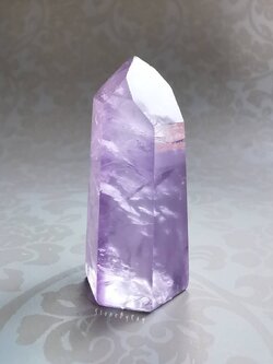 หินอเมทิสต์เจียรทรงแท่ง