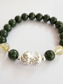 สร้อยข้อมือหยก+เบบี้ปี่เซียะเงินแท้+ไหมทอง