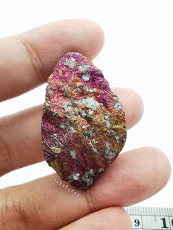 หินบอร์ไนท์ก้อนธรรมชาติ Bornite