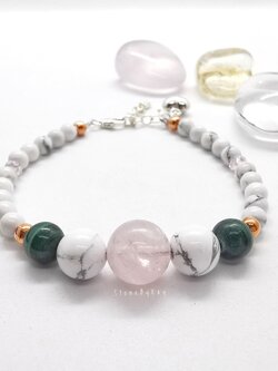 สร้อยข้อมือหินมาลาไคต์,โรสควอตซ์,ฮาวไลท์ Malachite+Rose Quartz+Howlite