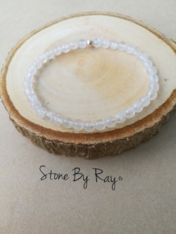 สร้อยข้อมือมูนสโตน(Moonstone)