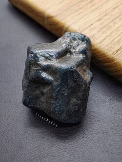 แร่เหล็กเฮมาไทต์ก้อนธรรมชาติ Iron Hematite