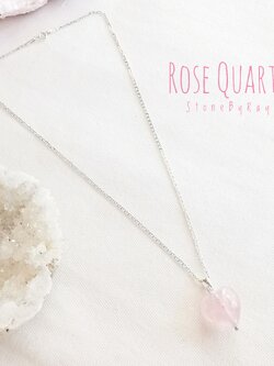 สร้อยคอเงินจี้หินโรสควอตซ์