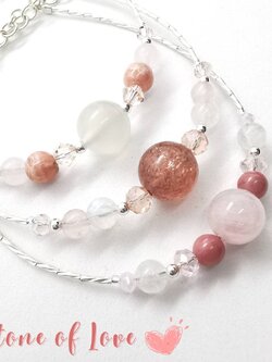 สร้อยข้อมือเงินแท้รวมหินแห่งความรัก