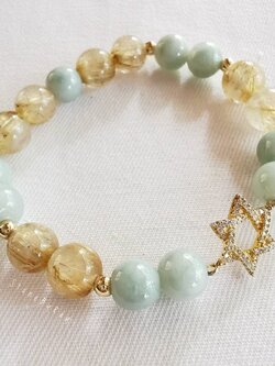 สร้อยข้อมือหยกดีไซน์กับหินไหมทองและจี้ดาวดาวิด