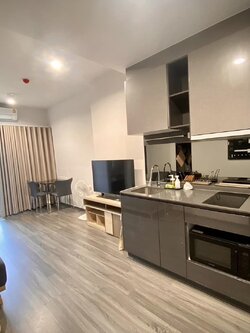 ให้เช่าคอนโด IDEO Chula - Samyan (ไอดีโอ จุฬา - สามย่าน) - ห้องใหญ่แบบ 1ห้องนอน ตกแต่งเฟอร์ครบ - การเดินทาง: MRT สามย่าน - ใกล้ สามย่านมิตรทาวน์ จุฬาลงกรณ์มหาวิทยาลัย