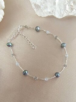 สร้อยข้อมือเงินไข่มุกสีเทากับลาบราโดไลท์ Pearl+Labradorite