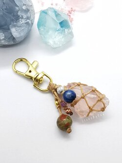 พวงกุญแจหินโรสควอตซ์ Rose Quartz