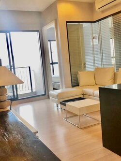 ให้เช่า Urbano Absolute Sathon – Taksin ชั้นสูงวิวสวยเฟอร์ครบพร้อมอยู่ สอบถามแอด Line ID : Smile-easy