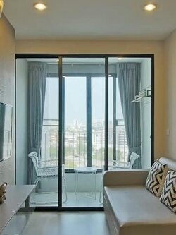 ให้เช่าคอนโด IDEO Q Chula - Samyan (ไอดีโอ คิว จุฬา - สามย่าน) - ห้องตกแต่งเฟอร์เครื่องใช้ไฟฟ้าครบ - การเดินทาง: MRT สามย่าน - ใกล้ จุฬาลงกรณ์มหาวิทยาลัย สามย่านมิตรทาวน์