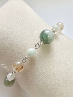 สร้อยข้อมือเงินหินไหมทองกับหยก