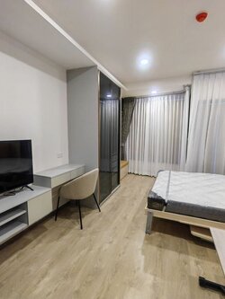 ให้เช่าคอนโด SOHO Bangkok Ratchada (โซโห แบงค็อก รัชดา) - ตกแต่งเฟอร์ครบห้องใหม่ยังไม่เคยมีผู้เช่า - การเดินทาง: MRT ห้วยขวาง