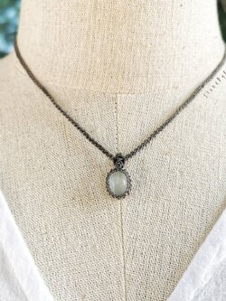 สร้อยเชือกถักจี้หินอความารีน Aquamarine