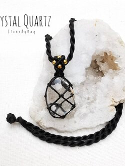 สร้อยคอเชือกจี้หินคริสตัลควอตซ์ Crystal Quartz